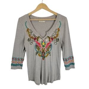 Caite Women's Gray Embroidered Jersey Knit 3/4 Sleeve Top Size Small